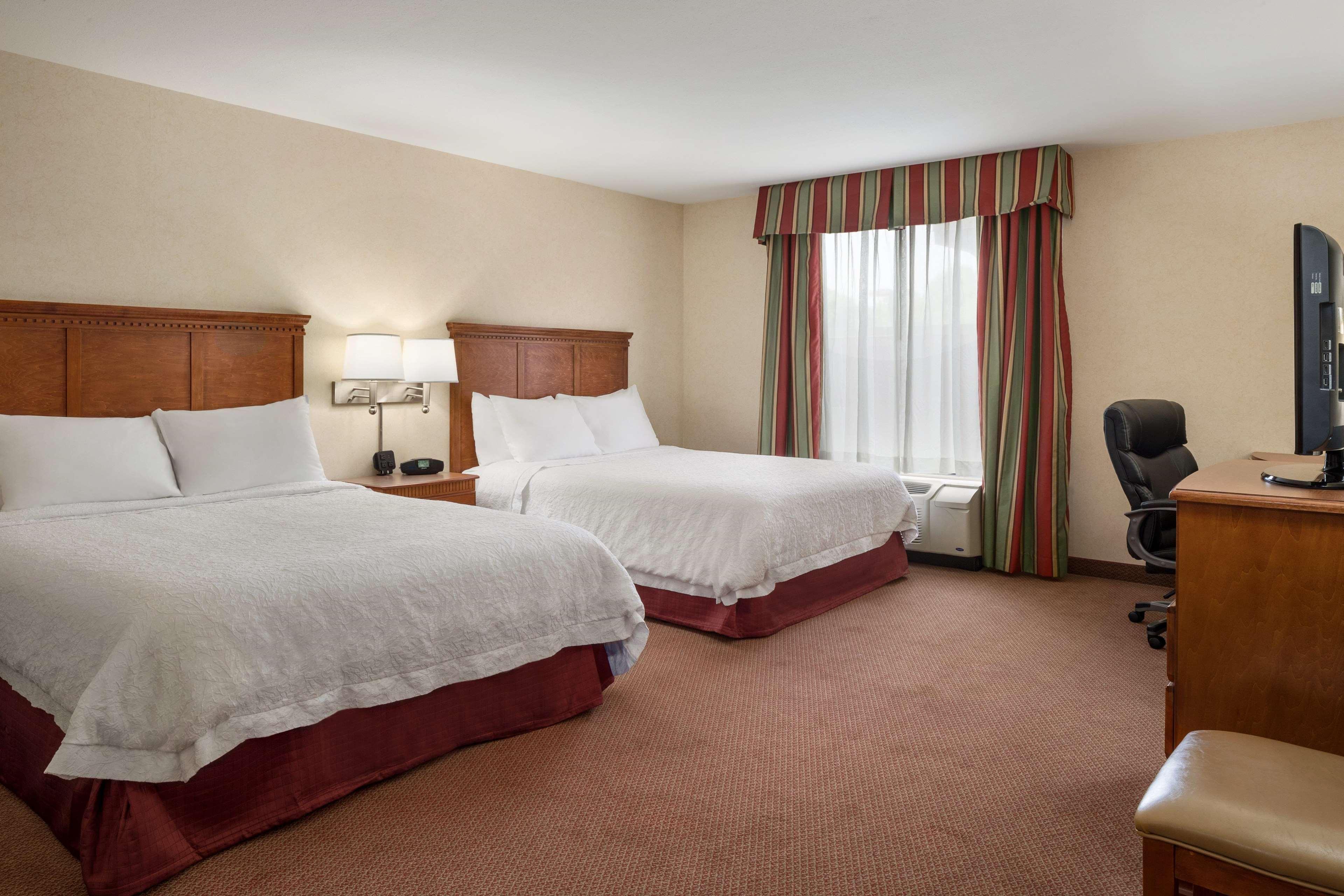 Hampton Inn Belle Vernon Extérieur photo