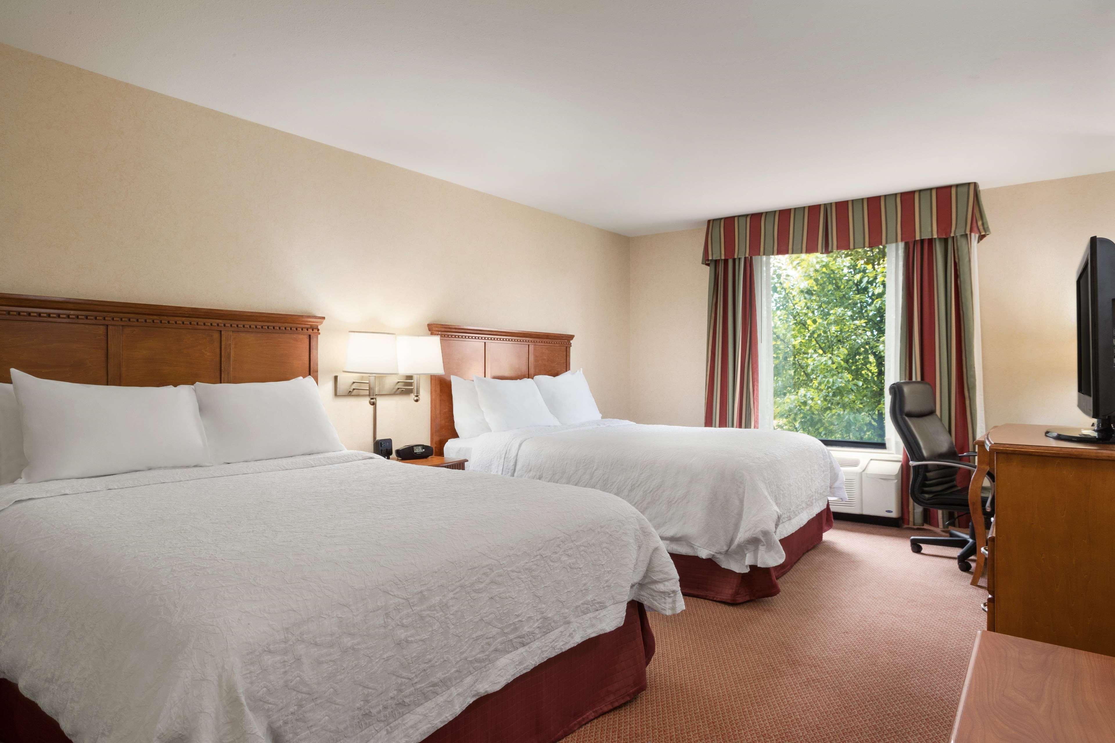 Hampton Inn Belle Vernon Extérieur photo