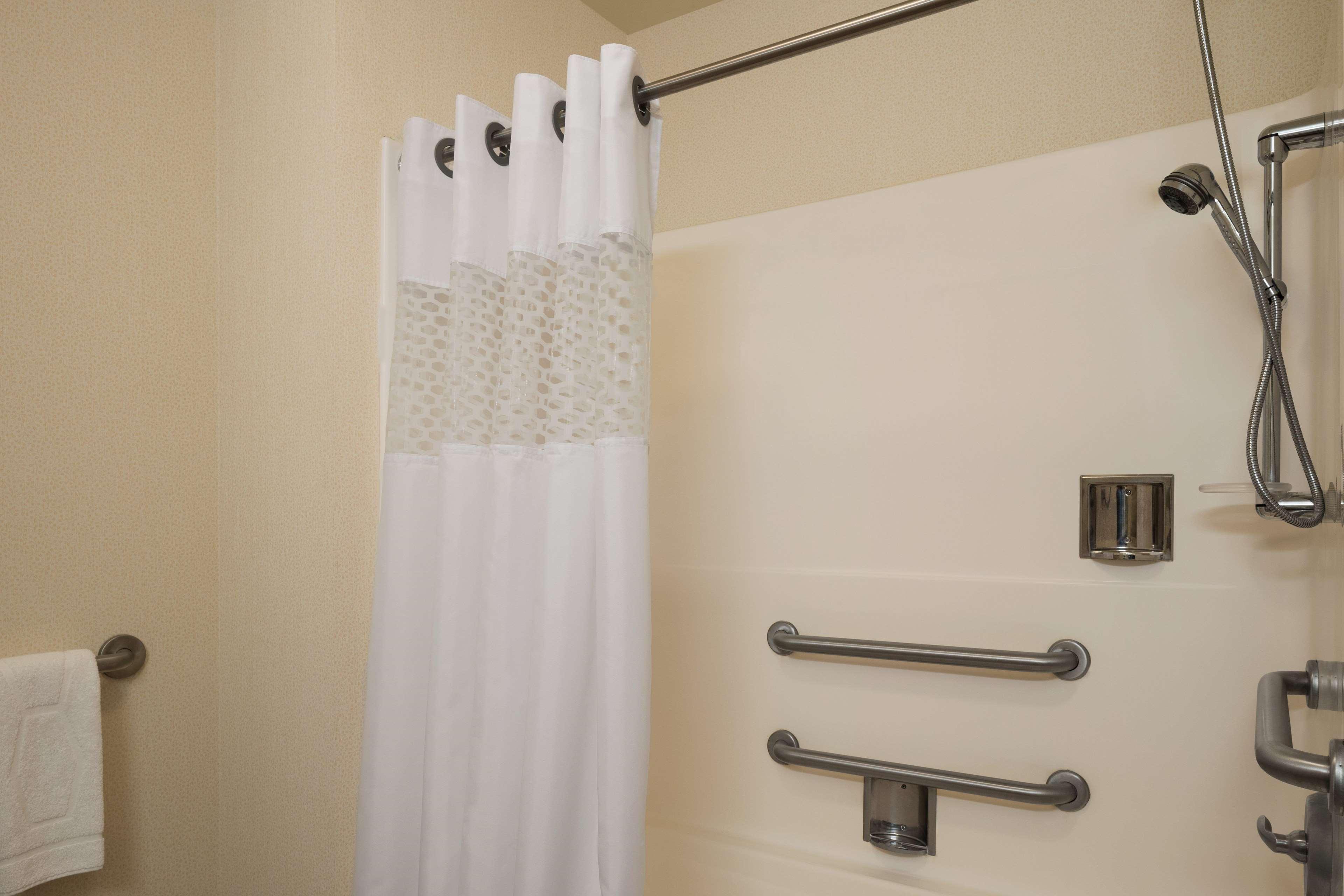 Hampton Inn Belle Vernon Extérieur photo