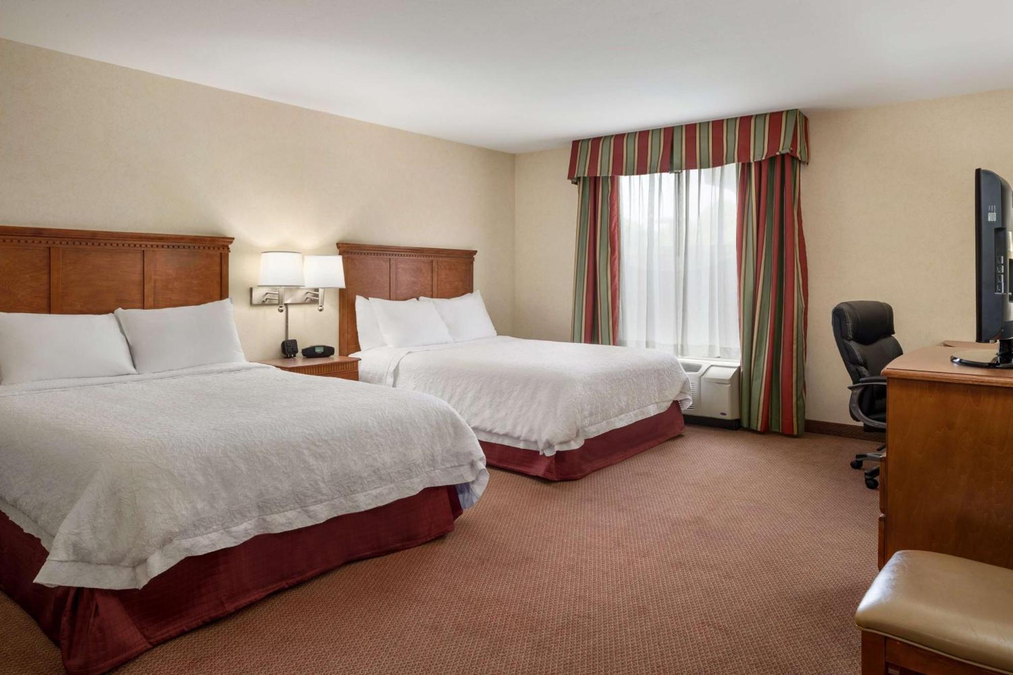Hampton Inn Belle Vernon Extérieur photo