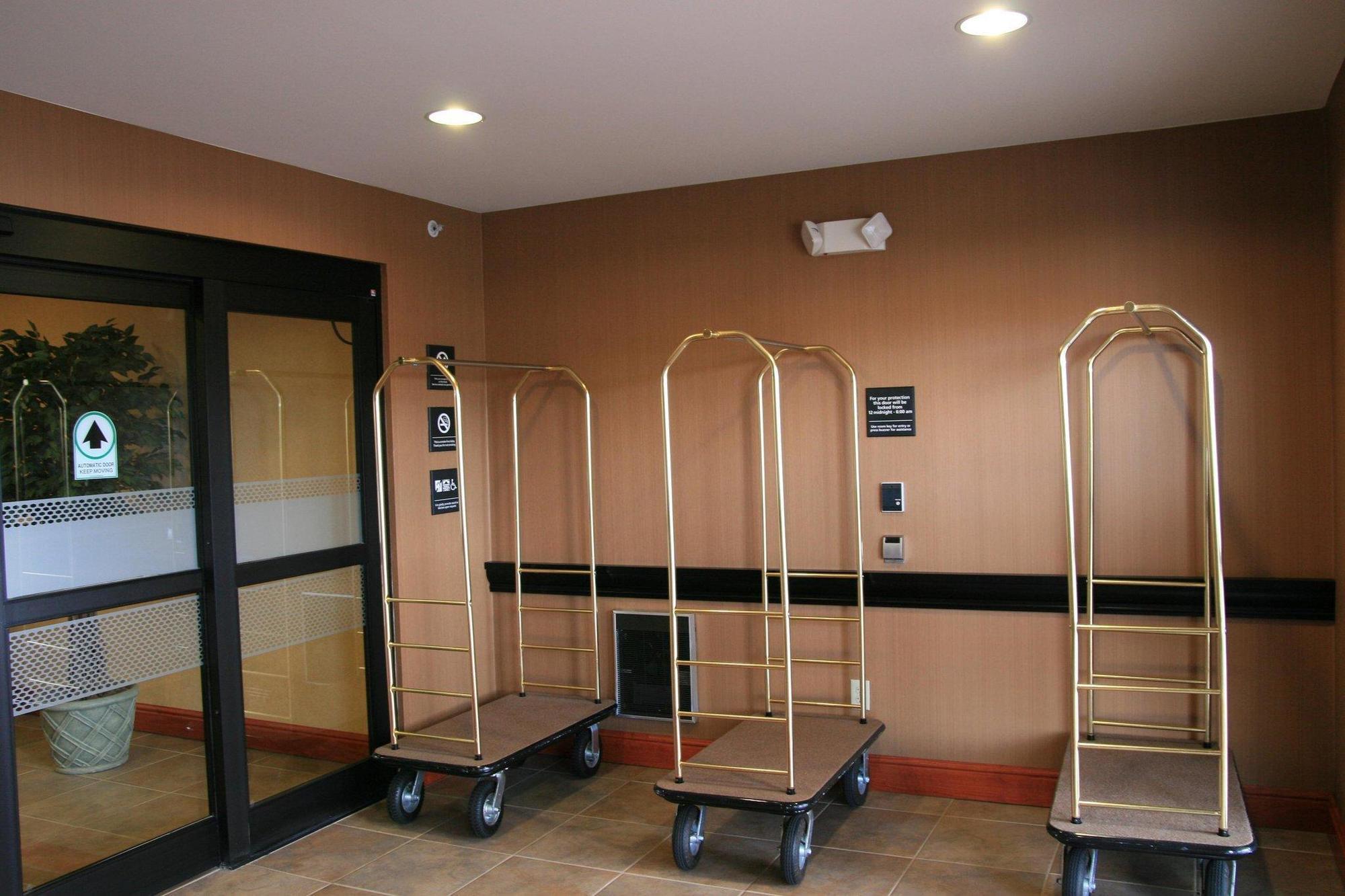 Hampton Inn Belle Vernon Extérieur photo