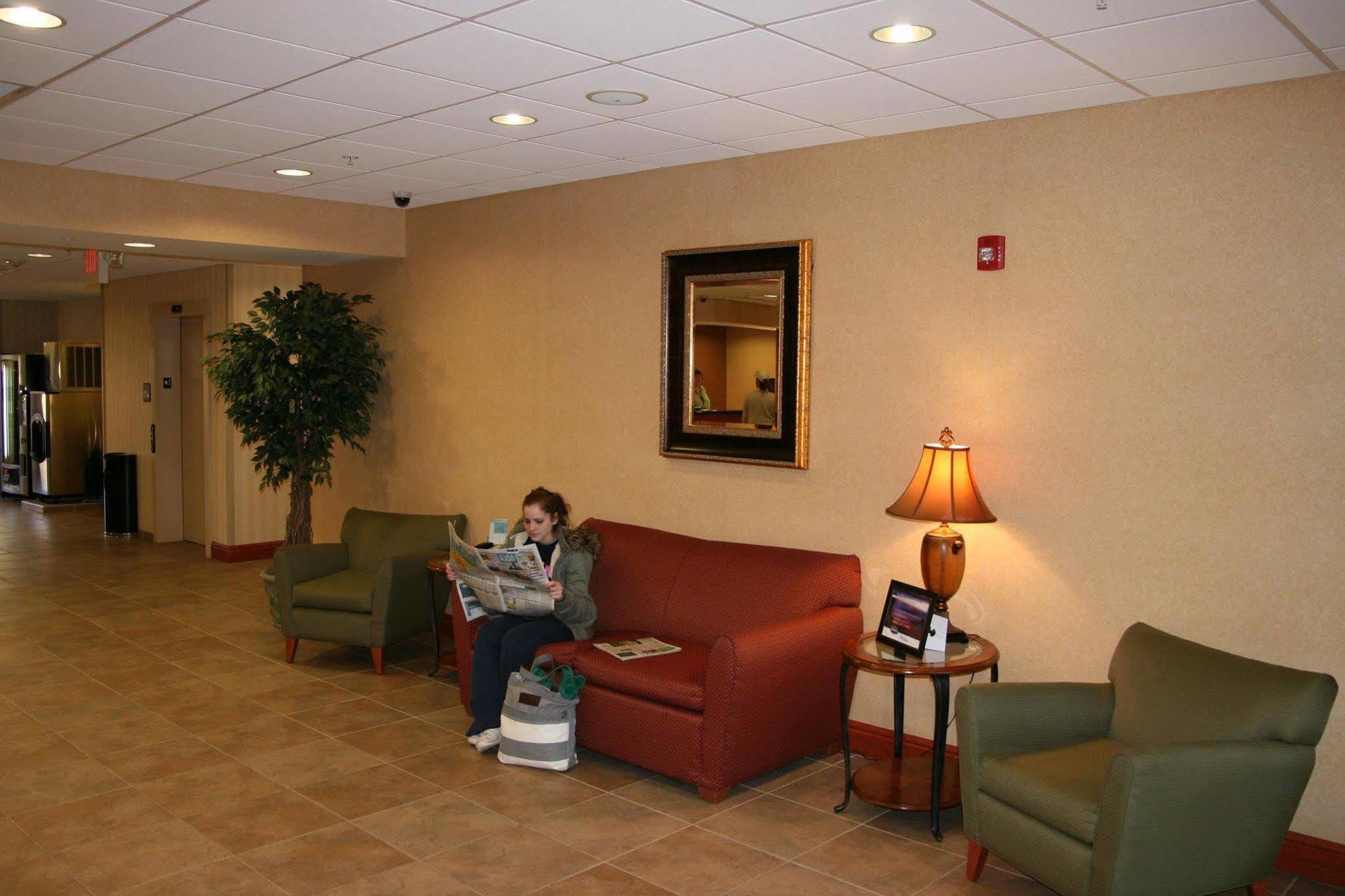 Hampton Inn Belle Vernon Intérieur photo
